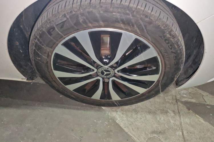 Used Mercedes-Benz B-Class 2021 B 180 Fashion Model Right Front Wheel Hub