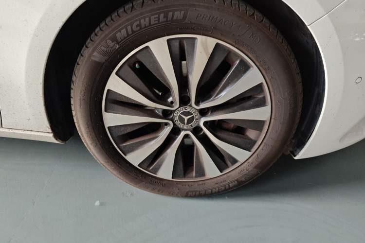 Used Mercedes-Benz B-Class 2021 B 180 Fashion Model Right Front Wheel Hub