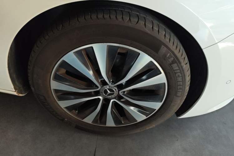 Used Mercedes-Benz B-Class 2021 B 180 Fashion Model Right Front Wheel Hub
