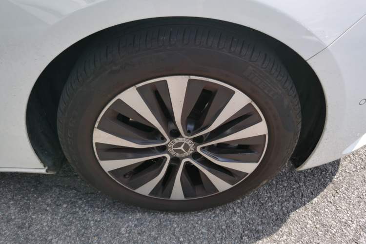 Used Mercedes-Benz B-Class 2021 B 200 Sport Edition Right Front Wheel Hub