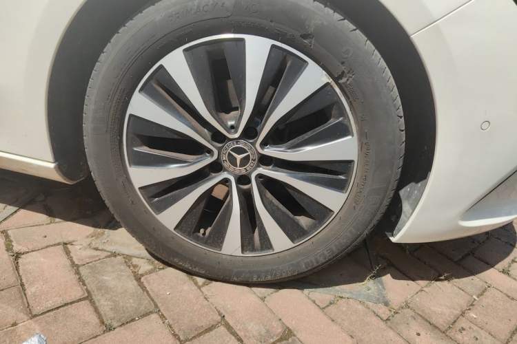 Used Mercedes-Benz B-Class 2021 B 180 Fashion Model Right Front Wheel Hub