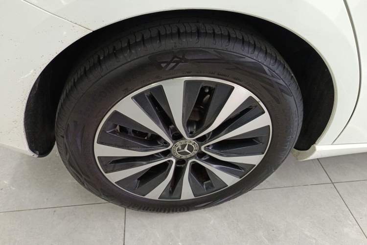 Used Mercedes-Benz B-Class 2021 B 200 Sport Edition Right Rear Wheel Hub