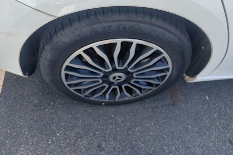 Used Mercedes-Benz B-Class 2021 B 180 Fashion Model Right Rear Wheel Hub