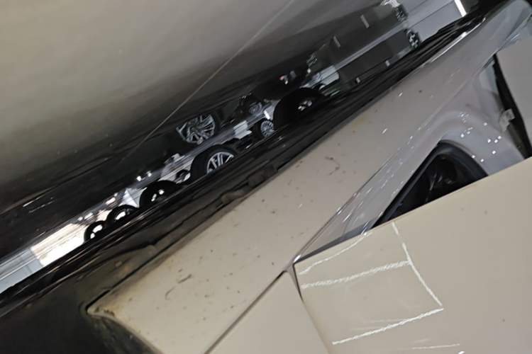 Used Mercedes-Benz B-Class 2021 B 200 Fashion Model Right Side Sill