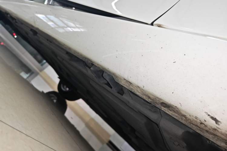 Used Mercedes-Benz B-Class 2021 B 200 Fashion Model Right Side Sill