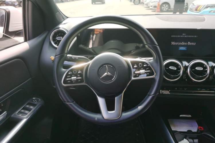 Used Mercedes-Benz B-Class 2021 B 200 Sport Edition Steering Wheel