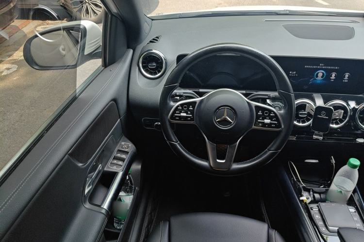 Used Mercedes-Benz B-Class 2021 B 200 Sport Edition Steering Wheel