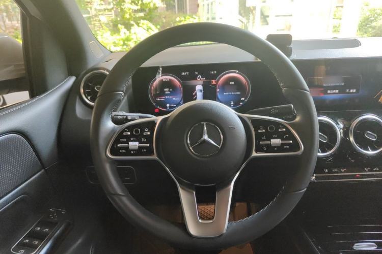 Used Mercedes-Benz B-Class 2021 B 200 Fashion Model Steering Wheel