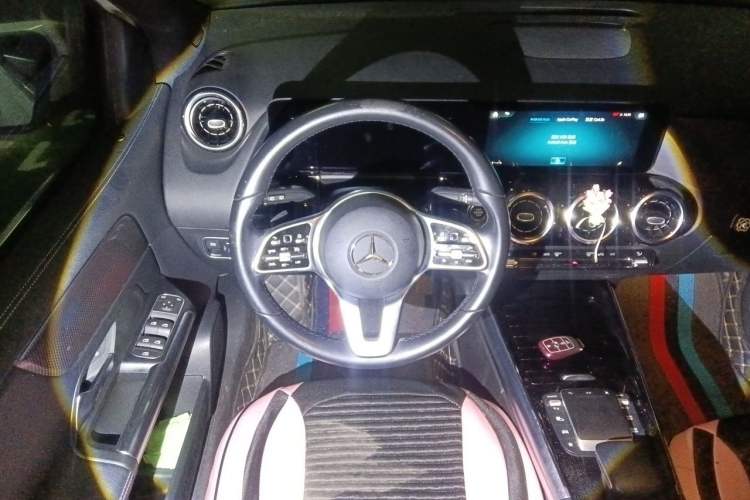 Used Mercedes-Benz B-Class 2021 B 200 Sport Edition Steering Wheel