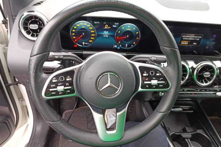 Used Mercedes-Benz B-Class 2021 B 200 Sport Edition Steering Wheel