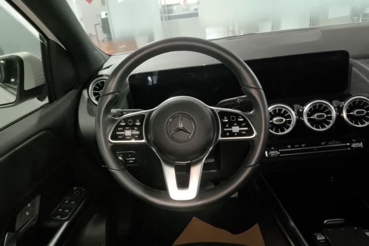 Used Mercedes-Benz B-Class 2021 B 200 Sport Edition Steering Wheel