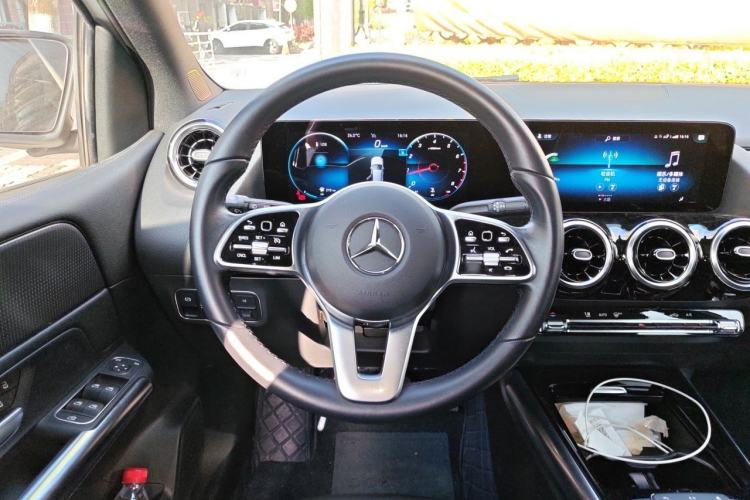 Used Mercedes-Benz B-Class 2021 B 200 Sport Edition Steering Wheel