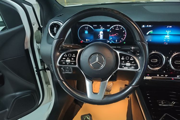 Used Mercedes-Benz B-Class 2021 B 200 Sport Edition Steering Wheel