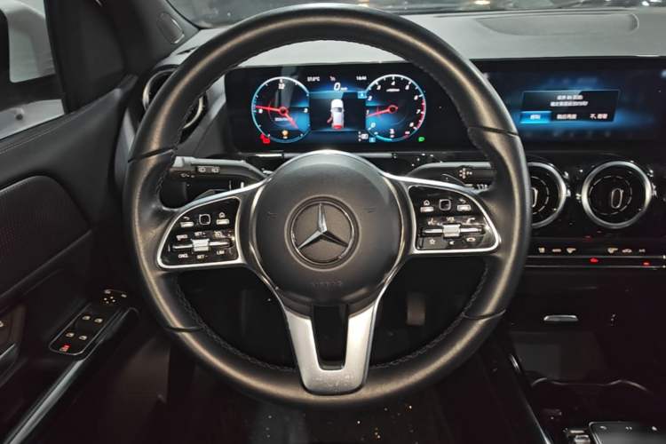 Used Mercedes-Benz B-Class 2021 B 180 Fashion Model Steering Wheel