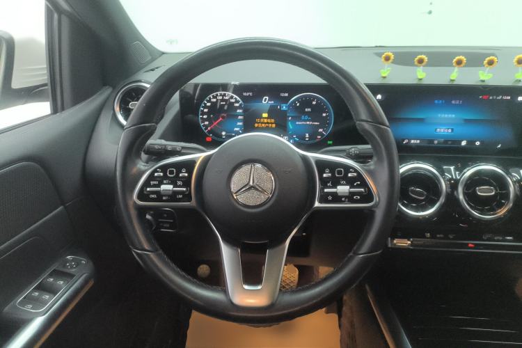 Used Mercedes-Benz B-Class 2021 B 200 Fashion Model Steering Wheel