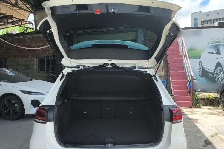 Used Mercedes-Benz B-Class 2021 B 200 Sport Edition Trunk