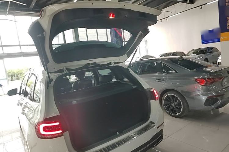 Used Mercedes-Benz B-Class 2021 B 200 Sport Edition Trunk