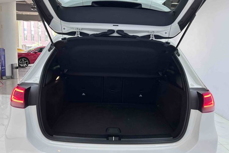 Used Mercedes-Benz B-Class 2021 B 200 Fashion Model Trunk