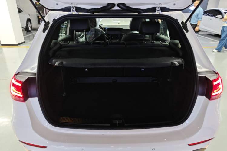 Used Mercedes-Benz B-Class 2021 B 200 Sport Edition Trunk