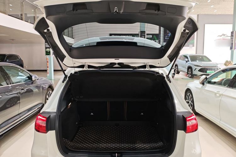 Used Mercedes-Benz B-Class 2021 B 180 Fashion Model Trunk