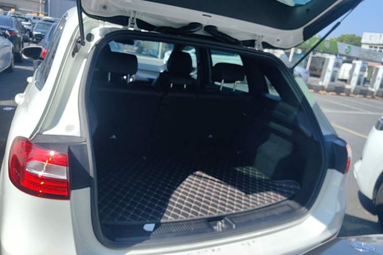 Used Mercedes-Benz B-Class 2021 B 180 Fashion Model Trunk