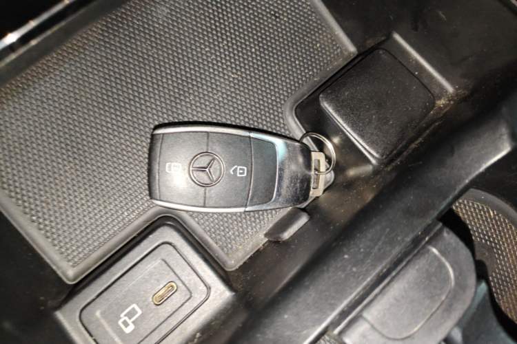 Used Mercedes-Benz B-Class 2021 B 200 Sport Edition Vehicle Key