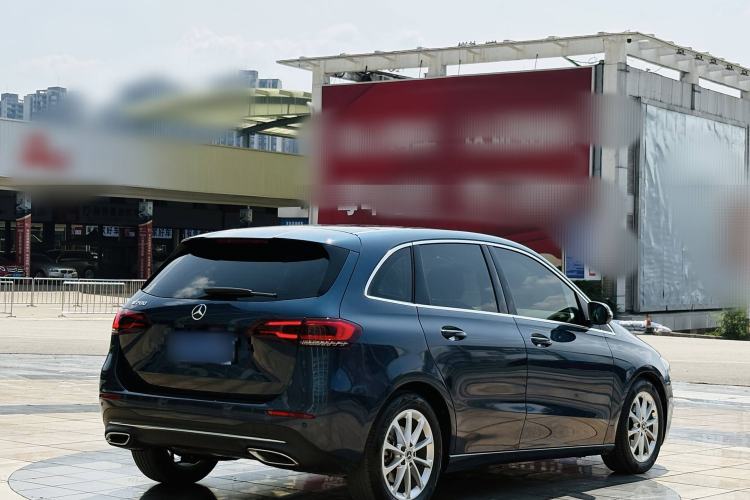 Used Mercedes-Benz B-Class 2022 Second Facelift B 200 Fashion Edition Exterior 7