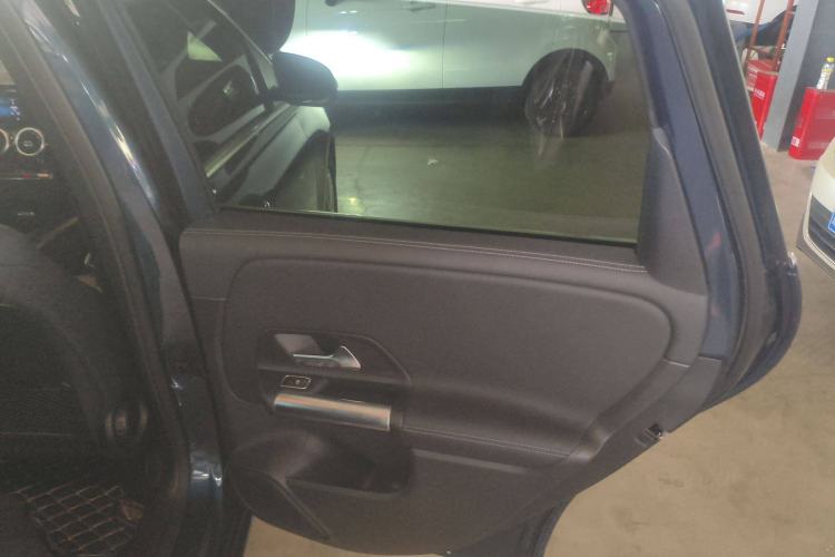 Used Mercedes-Benz B-Class 2022 Second Facelift B 200 Fashion Edition Interior 6