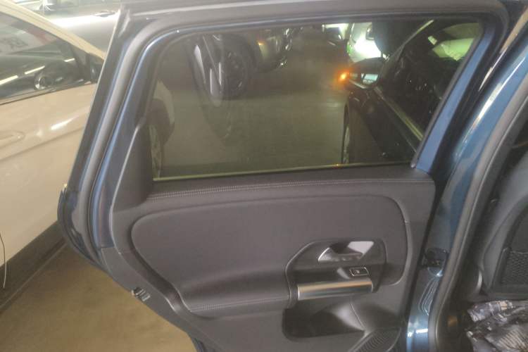Used Mercedes-Benz B-Class 2022 Second Facelift B 200 Fashion Edition Interior 8