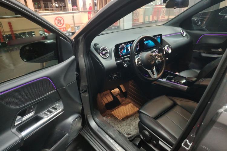 Used Mercedes-Benz B-Class 2022 Updated B 200 Fashion Edition Driver Seat