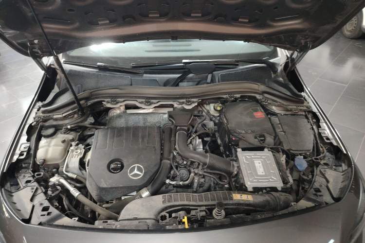 Used Mercedes-Benz B-Class 2022 Updated B 200 Fashion Edition Engine Bay