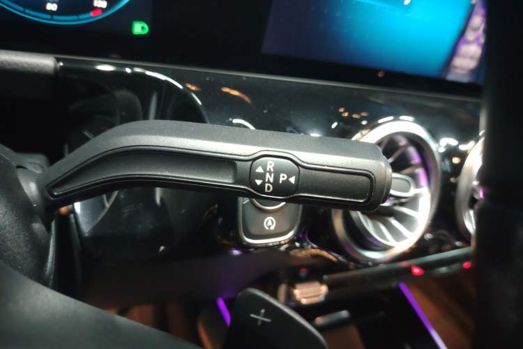 Used Mercedes-Benz B-Class 2022 Updated B 200 Fashion Edition Gear Lever