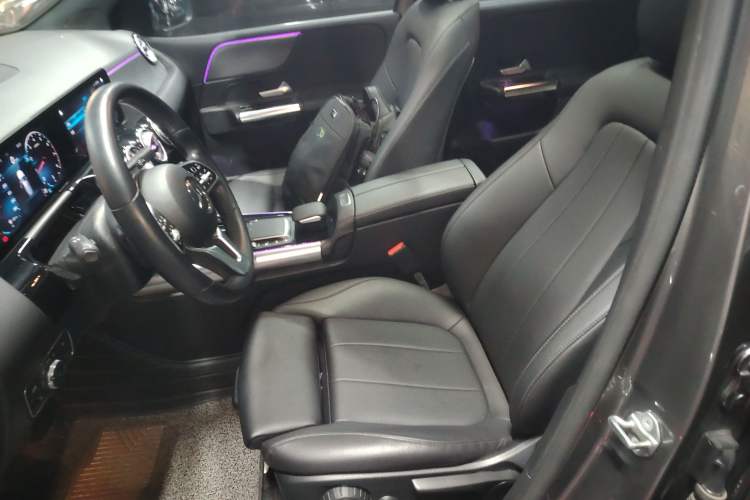 Used Mercedes-Benz B-Class 2022 Updated B 200 Fashion Edition Left Front Seat