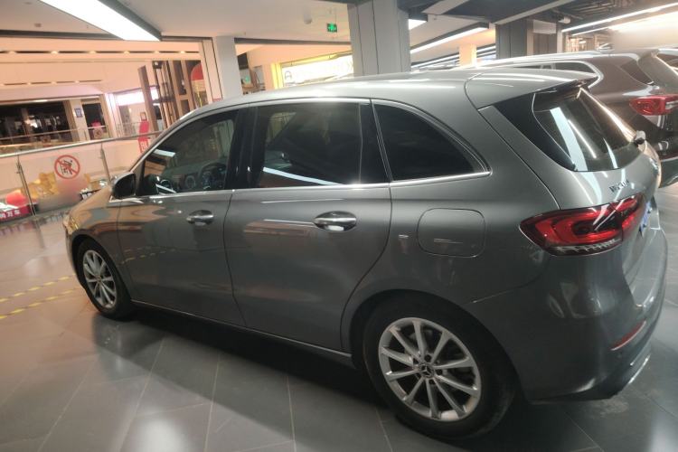Used Mercedes-Benz B-Class 2022 Updated B 200 Fashion Edition Left Side