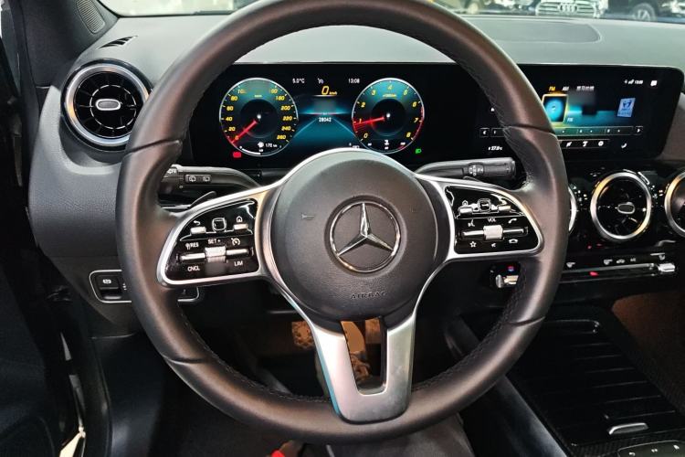 Used Mercedes-Benz B-Class 2022 B 200 Fashion Model Steering Wheel