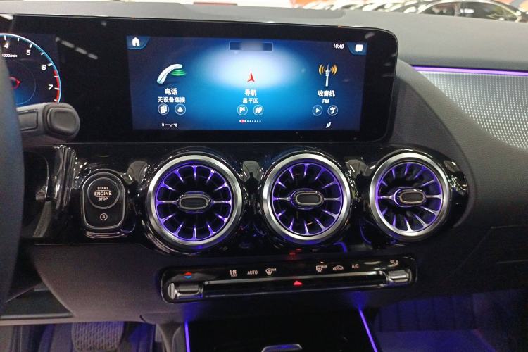 Used Mercedes-Benz B-Class 2022 Updated B 200 Fashion Edition Audio And AC Panel
