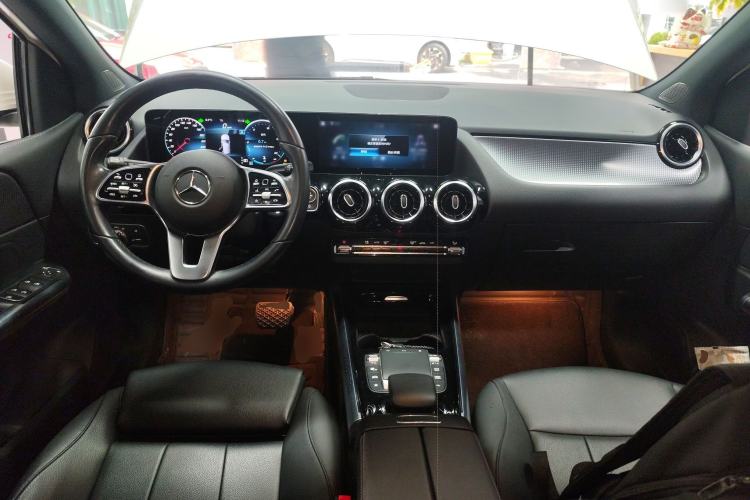 Used Mercedes-Benz B-Class 2022 Updated B 200 Fashion Edition Center Console