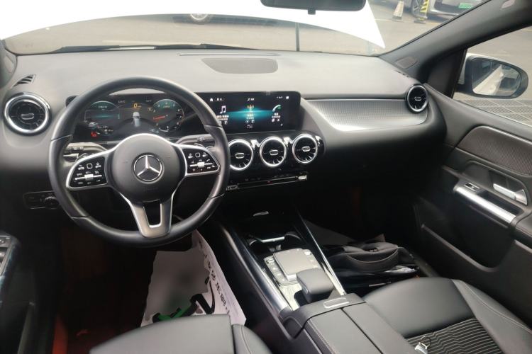 Used Mercedes-Benz B-Class 2022 B 180 Fashion Model Center Console