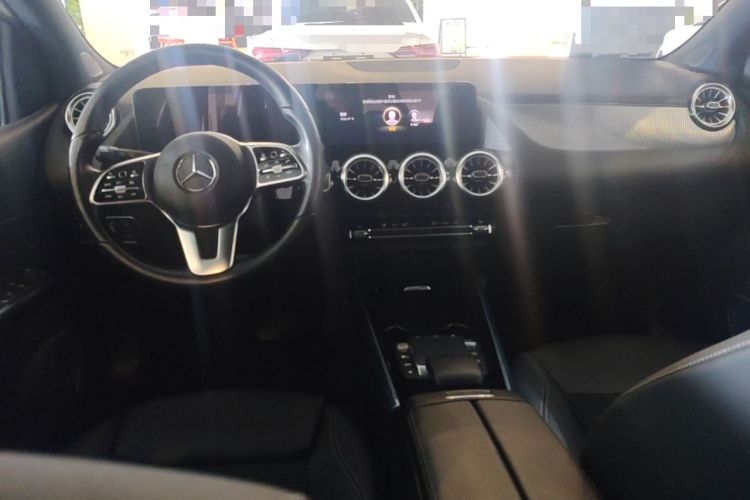 Used Mercedes-Benz B-Class 2022 Second Facelift B 200 Dynamic Edition Center Console