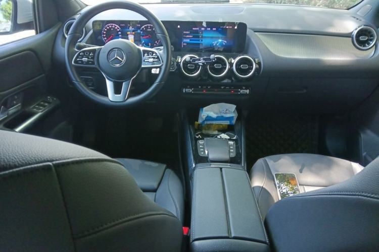 Used Mercedes-Benz B-Class 2022 Revised B 200 Dynamic Edition Center Console