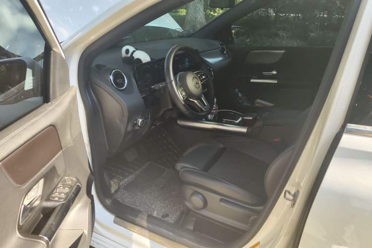 Used Mercedes-Benz B-Class 2022 Revised B 200 Dynamic Edition Driver Seat