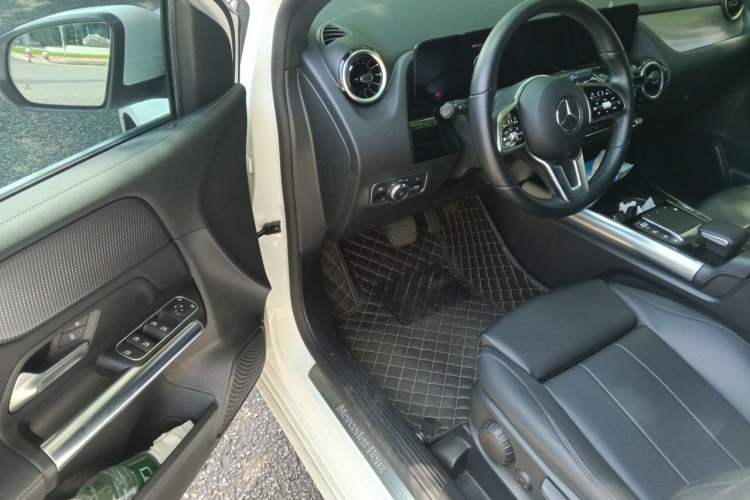 Used Mercedes-Benz B-Class 2022 Revised B 200 Dynamic Edition Driver Seat