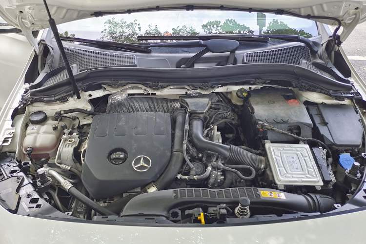 Used Mercedes-Benz B-Class 2022 Updated B 200 Fashion Edition Engine Bay