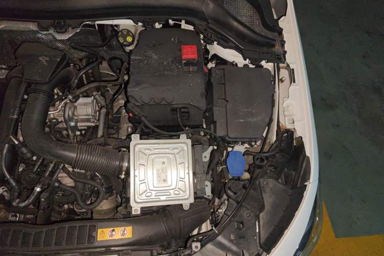 Used Mercedes-Benz B-Class 2022 Revised B 200 Dynamic Edition Engine Bay Left