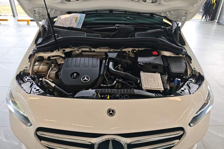 Used Mercedes-Benz B-Class 2022 Updated B 200 Fashion Edition Engine Bay