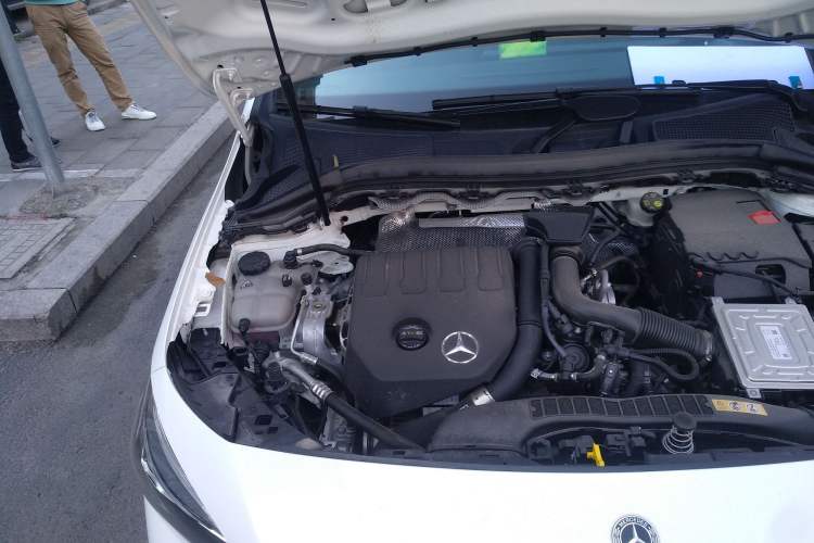 Used Mercedes-Benz B-Class 2022 Updated B 200 Fashion Edition Engine Bay Right