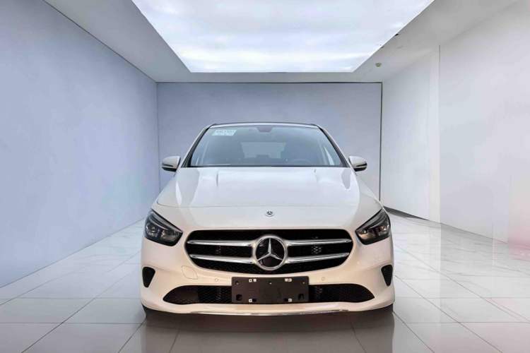 Used Mercedes-Benz B-Class 2022 Revised B 200 Dynamic Edition Exterior 1