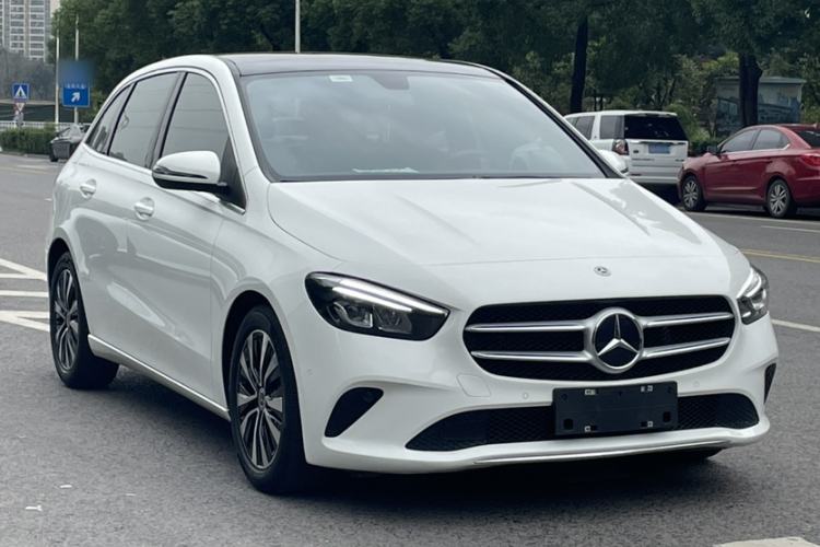 Used Mercedes-Benz B-Class 2022 Revised B 200 Dynamic Edition Exterior 2