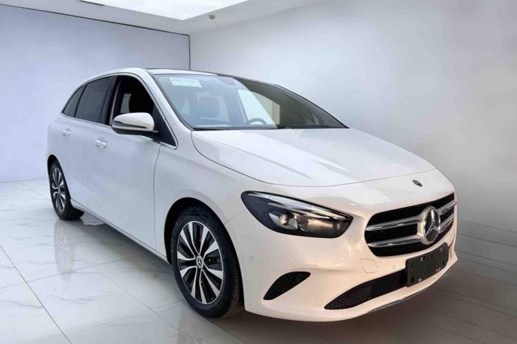 Used Mercedes-Benz B-Class 2022 Revised B 200 Dynamic Edition Exterior 2