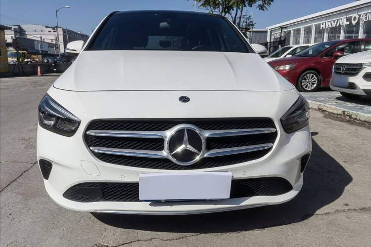 Used Mercedes-Benz B-Class 2022 Updated B 200 Fashion Edition Exterior 2